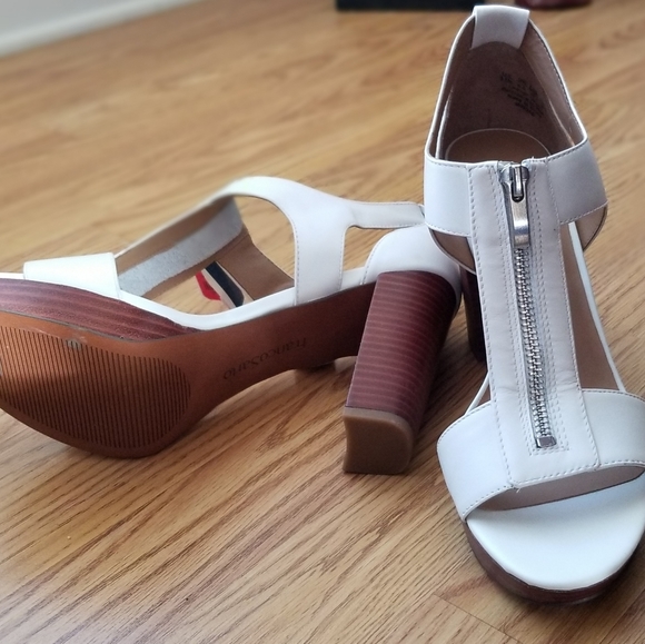 Franco Sarta Myriad Platform Sandal - Picture 2 of 5